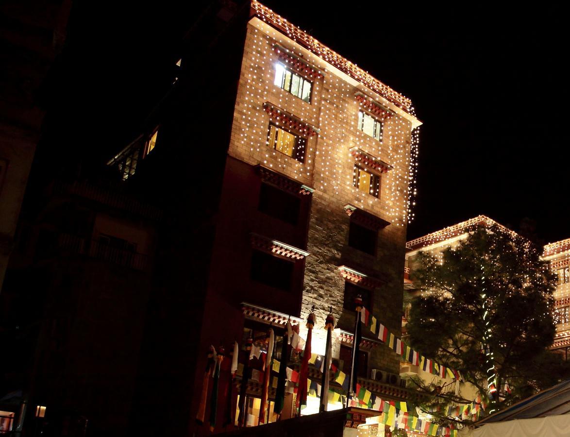 Hotel Tibet International Kathmandu Bagian luar foto