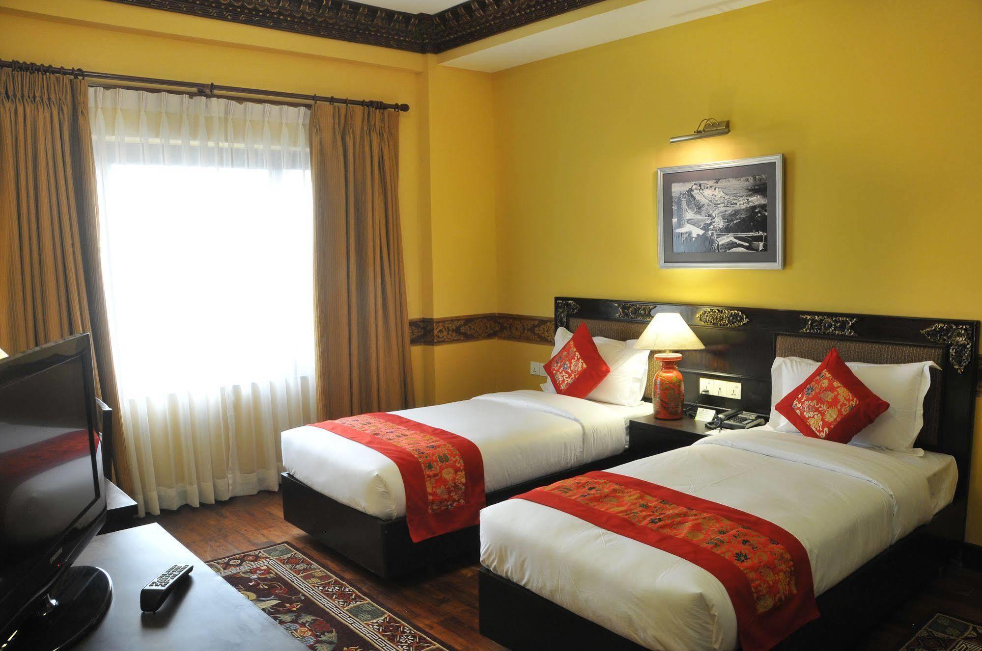 Hotel Tibet International Kathmandu Ruang foto