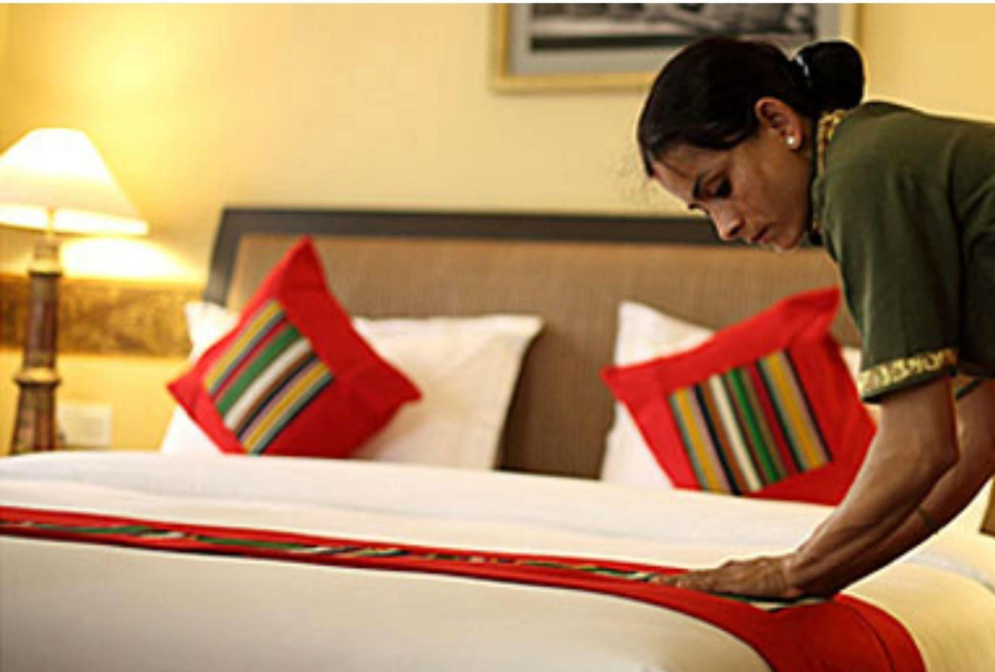 Hotel Tibet International Kathmandu Bagian luar foto