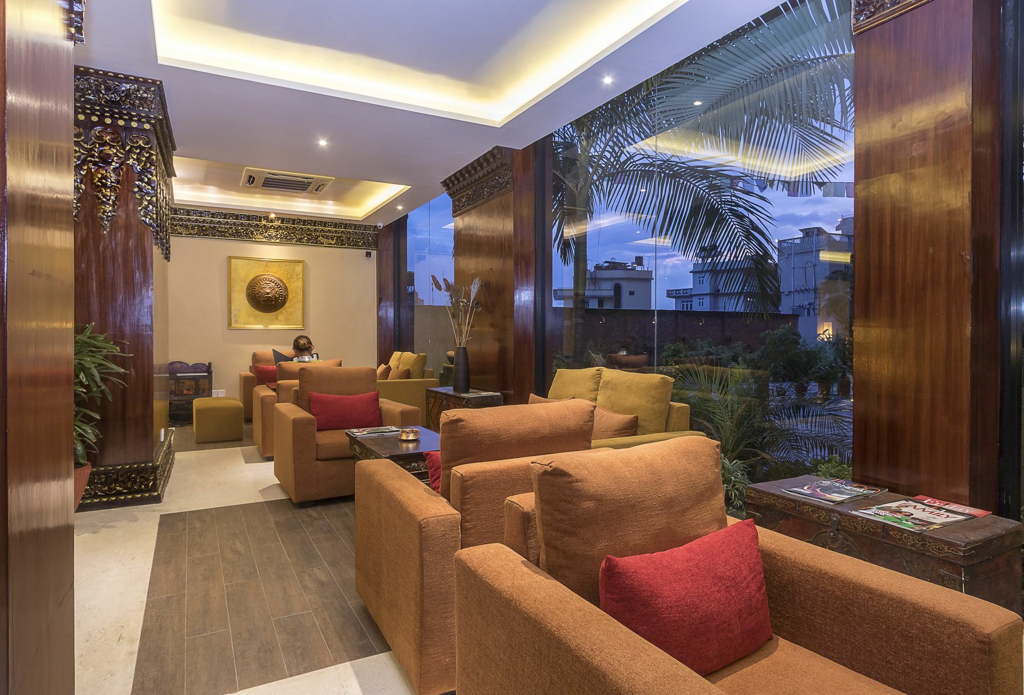 Hotel Tibet International Kathmandu Bagian luar foto